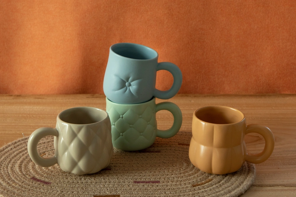 Incorporating Minimalist Designs into Ceramic Mugs
