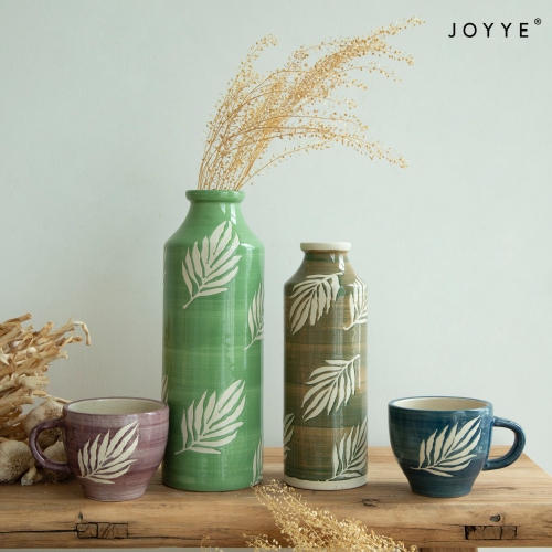 Handpainted Color-brushing Mugs and Vases
