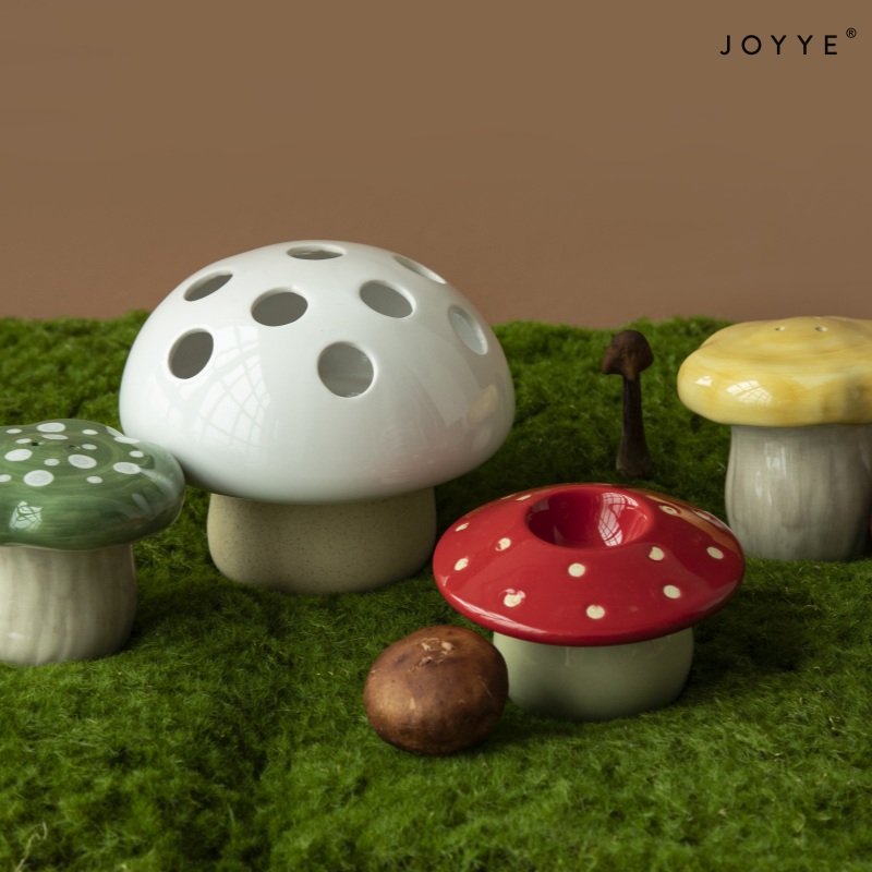 Joyyeのマッシュルーム型セラミックキャンドルホルダー