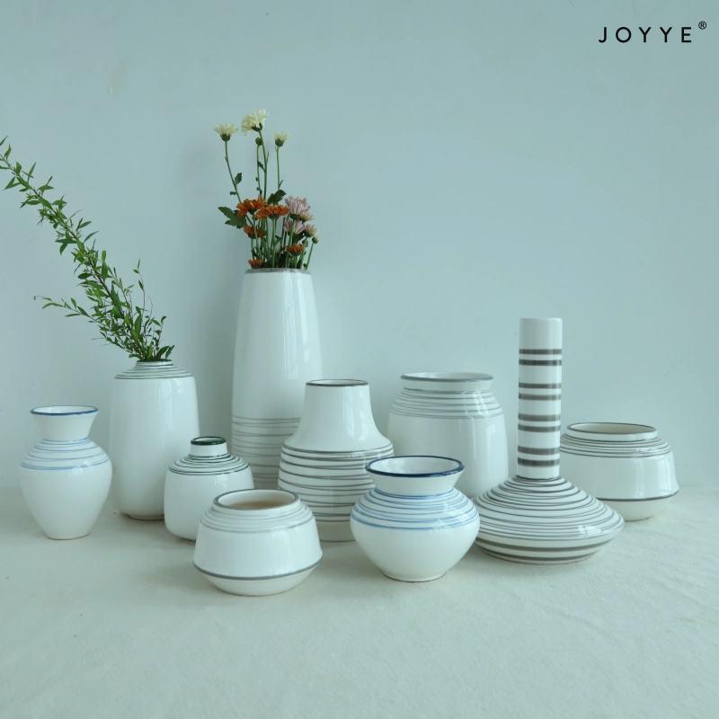 White Modern Elegant Stripes Vase