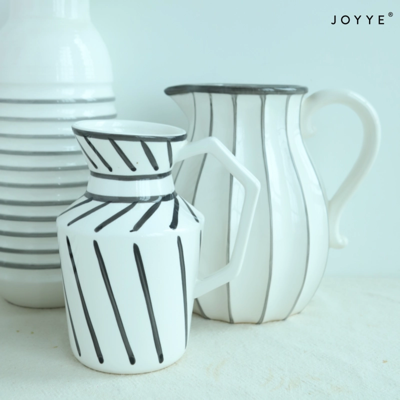 White Modern Elegant Stripes Vase