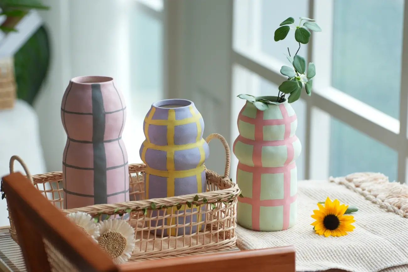 What to Put in Ceramic Vases Besides Flowers: Creative Ideas for Modern Homes