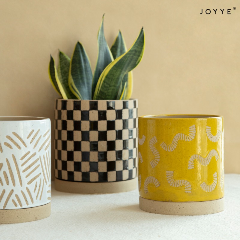 Traveler Planter Collection