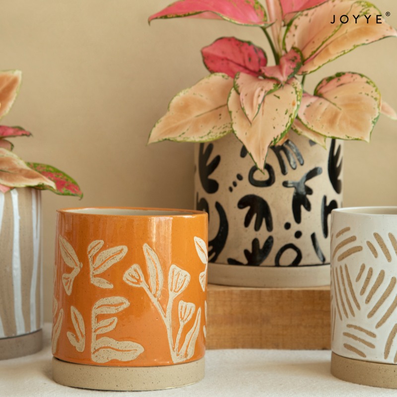 Traveler Planter Collection